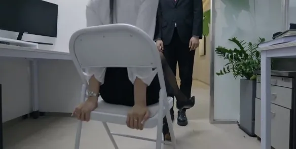 ������Ů���Ѿ�Ȼ(����������Ϸ)